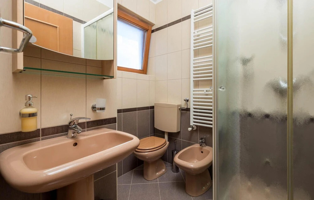 Amazing Home in Icici With Wifi and 2 Bedrooms