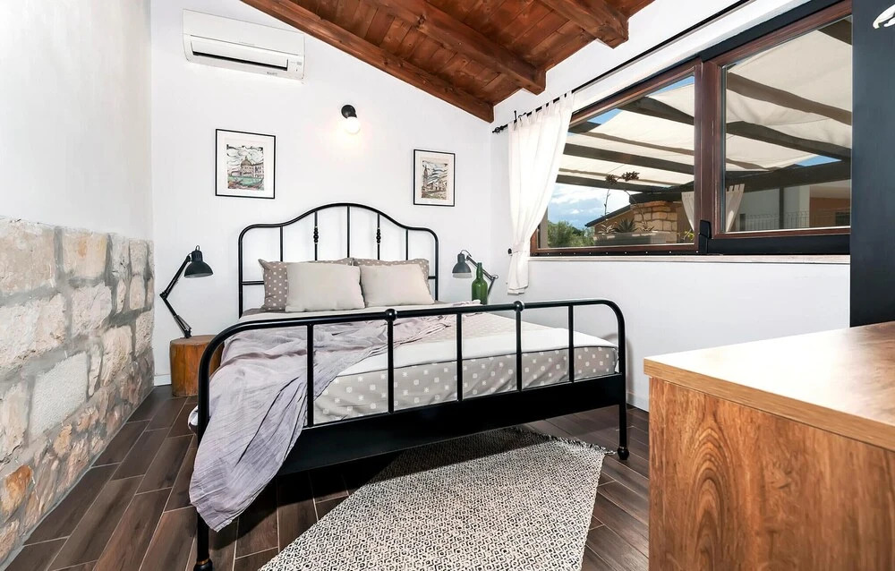 Beach Front Home In Rovinj