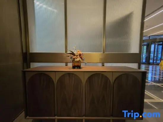 Yuyue E-Sports Hotel (Tianjin Xiangluo Bay Binhai High-Speed Railway Station)