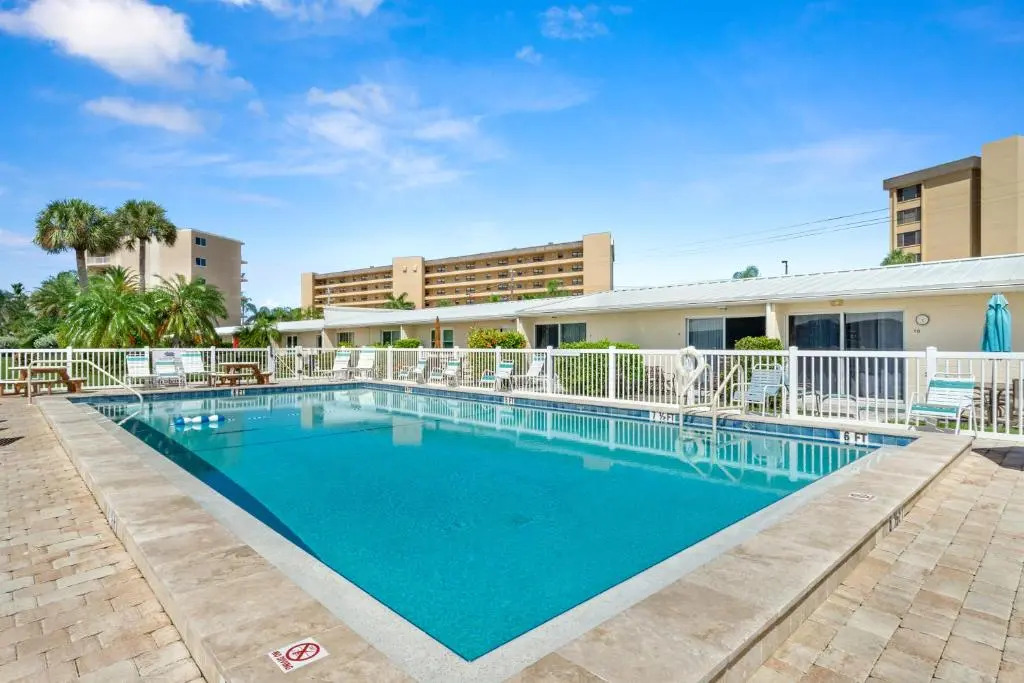 Jamaica Royale 91, 3 Heated Pools, 2 Bedrooms, WiFi, Sleeps 6