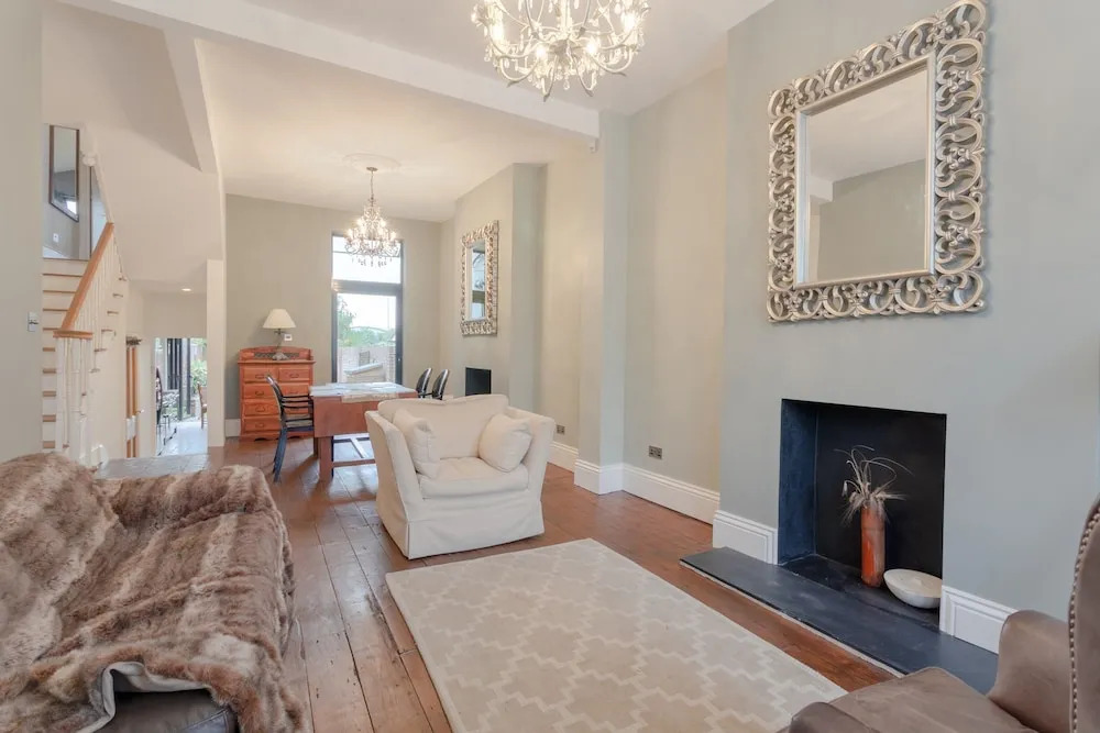 4 Bedroom Victorian House Near Notting Hill