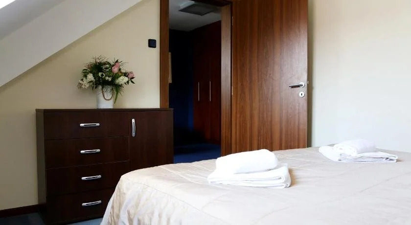 LONDON Boutique hotel & Restaurant