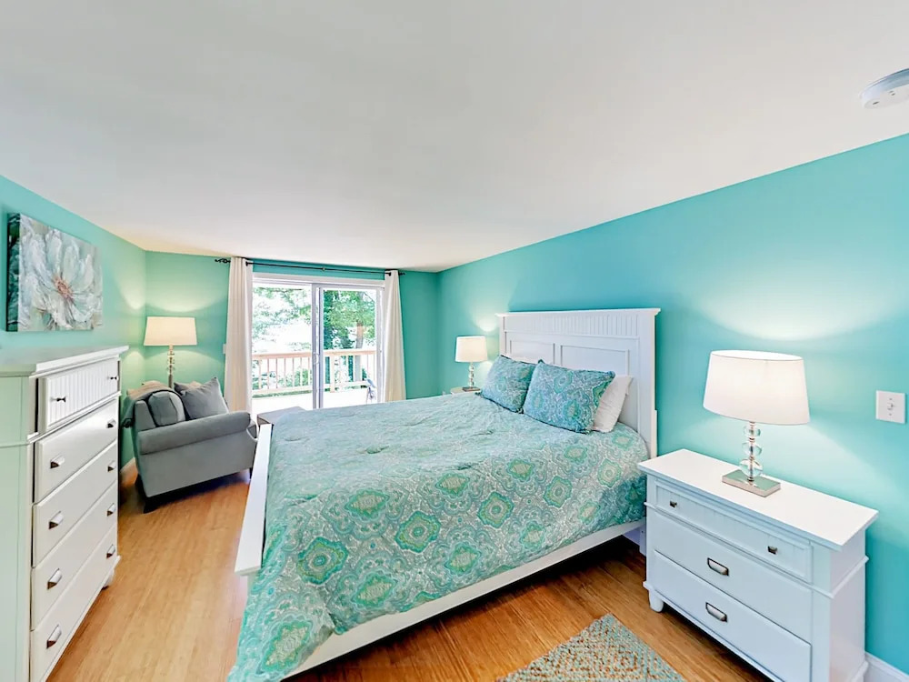 3br W/ Kayaks On Santuit Pond 3 Bedroom Home