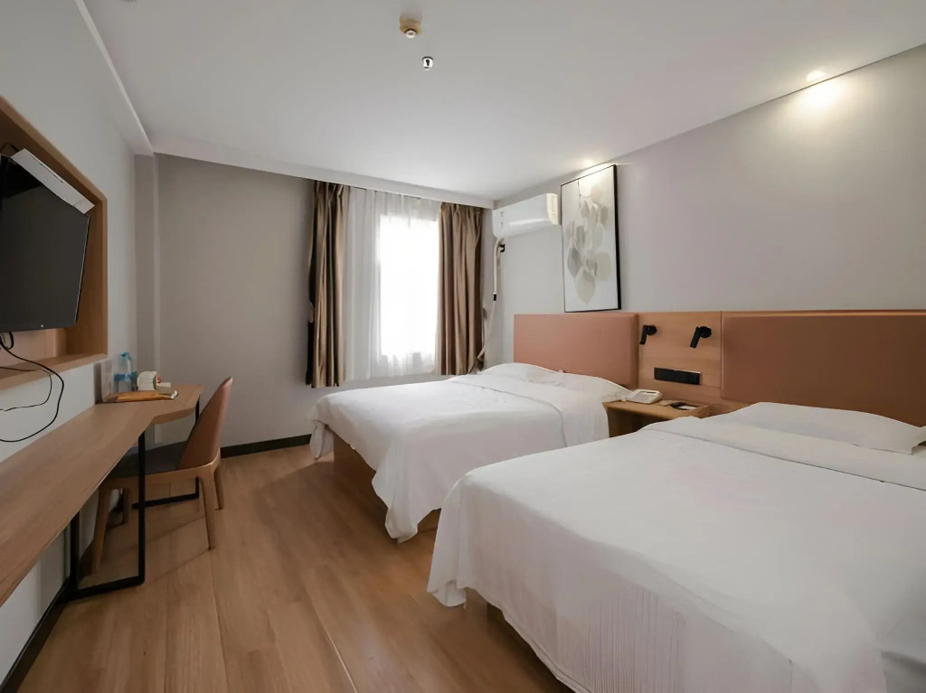 GreenTree Inn Anqing Renmin Road Commercial Street Express Hotel