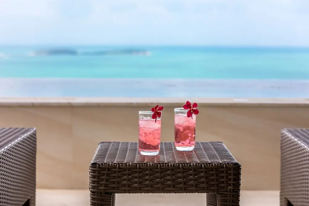 Chaweng Noi Luxury 4BR Blue Dream Villa
