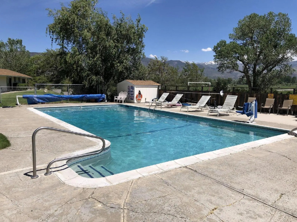 Meadowcliff Lodge Coleville