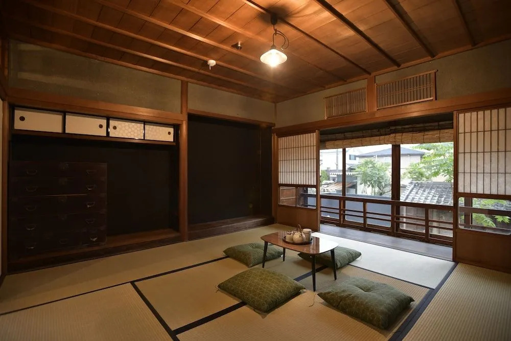 Sasayama guest house KOMEYA