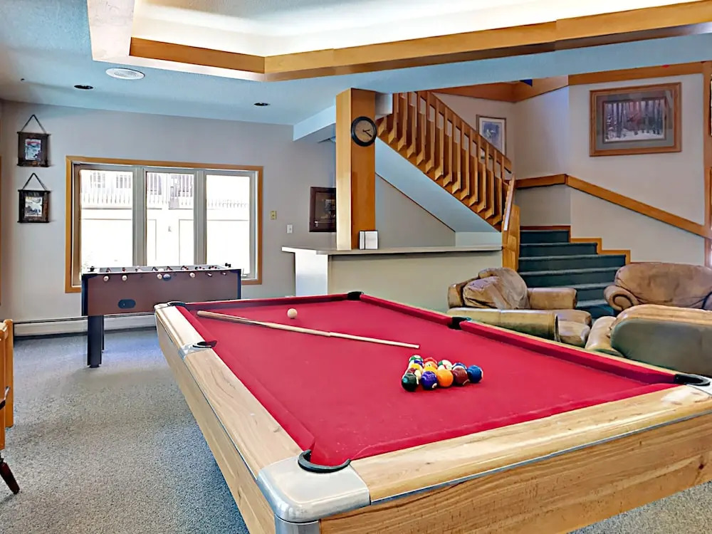 Creekside Townhouse #300 - 3 Br townhouse by RedAwning