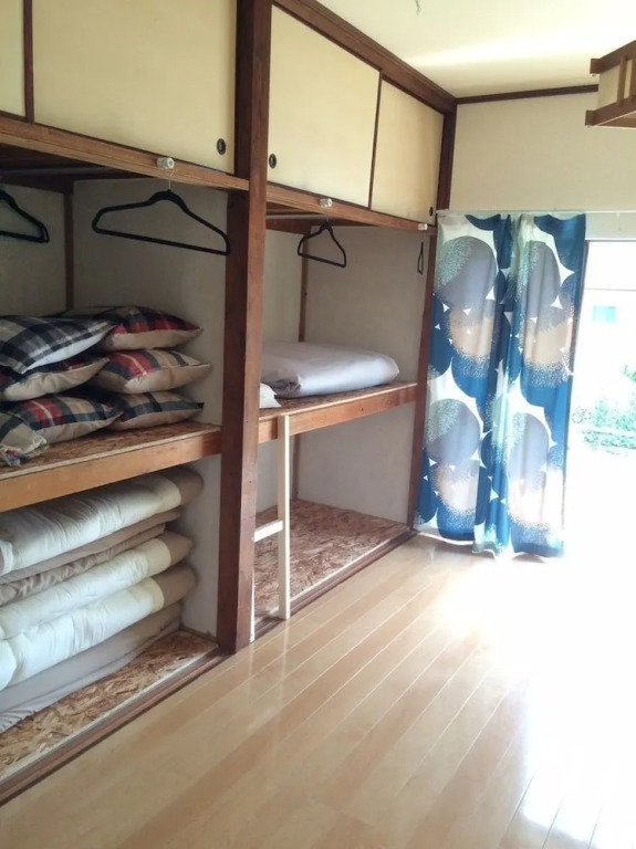 Cafe & Guest House SLAMs DUNKBURGER - Hostel