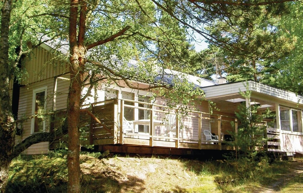 Two-Bedroom Holiday Home In Yngsjo