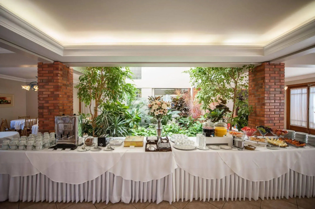 Farina Park Hotel