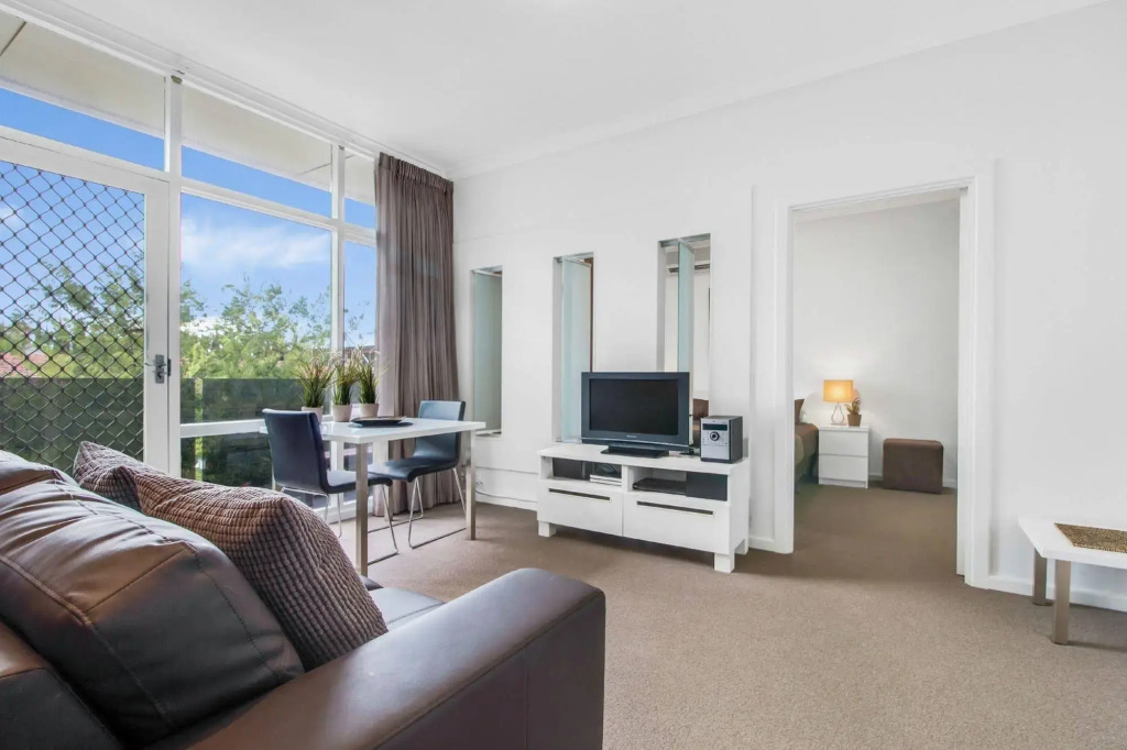 Adelaide DressCircle Apartments