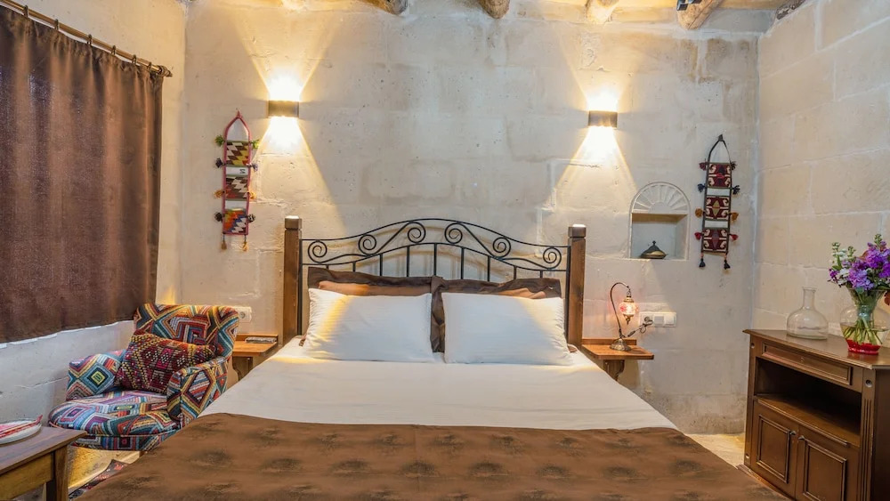 Theodora Village House