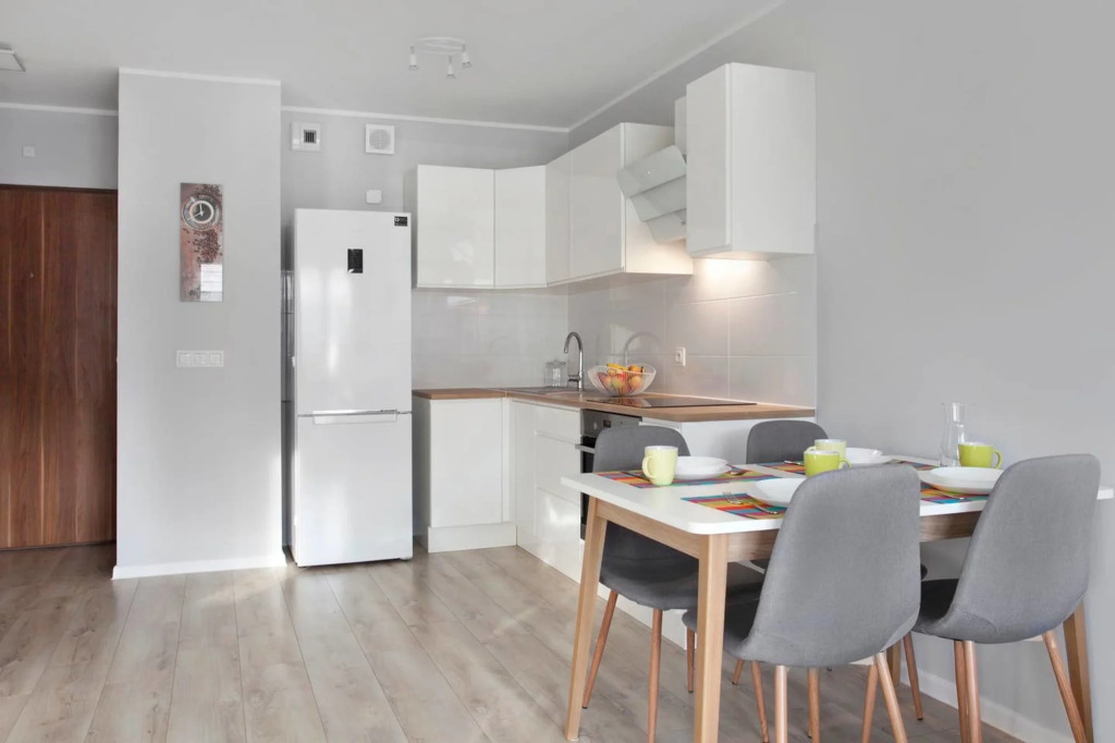 Bright apartment near the beach with a terrace