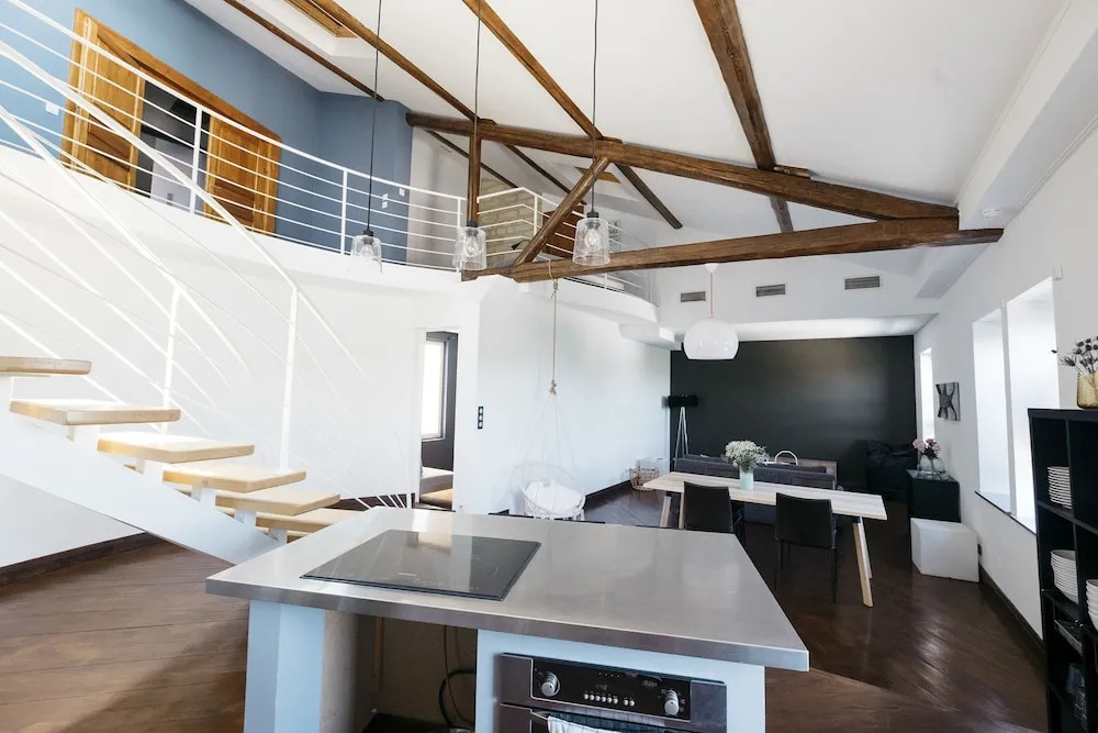 Grand Duplex 230 m2 Place Comedie