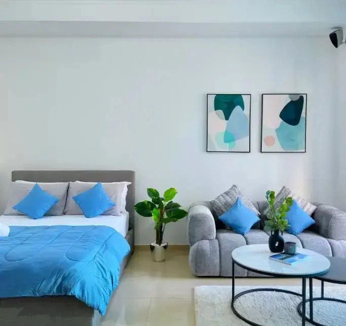 Квартира Lxury Brand New Studio with Balcony and Marina View