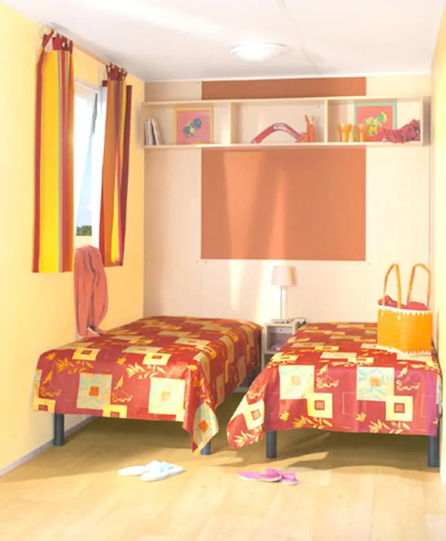 Property With 2 Bedrooms in Juncalas, With Wonderful Mountain View, Furnished Terrace and Wifi - 7 km From the Beach