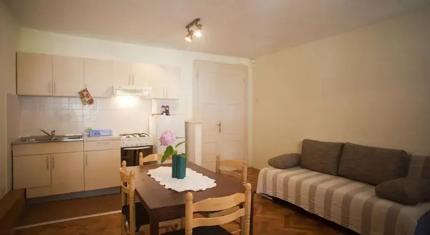 Stoneark Apartments