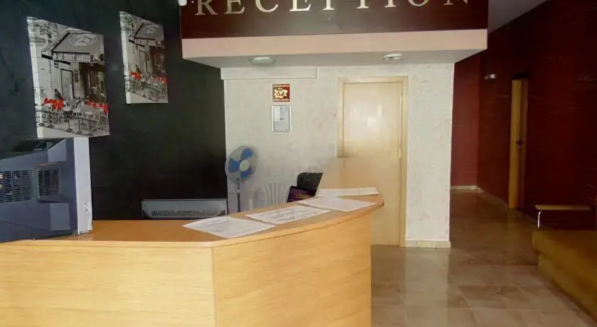La Piazza Family Hotel