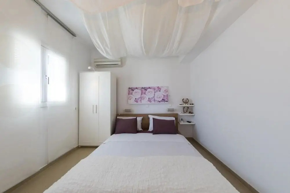 Uno Apartments
