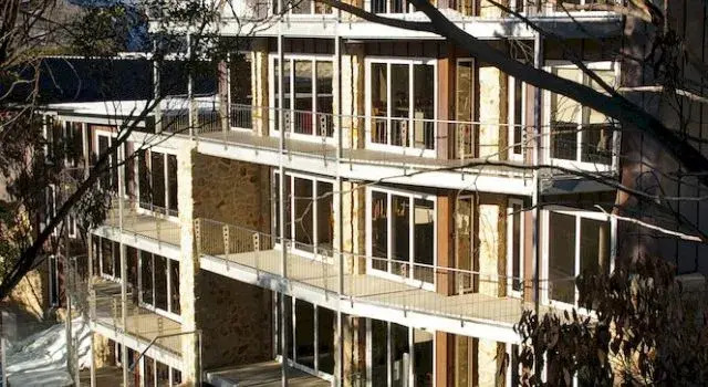 Ropers Apartments