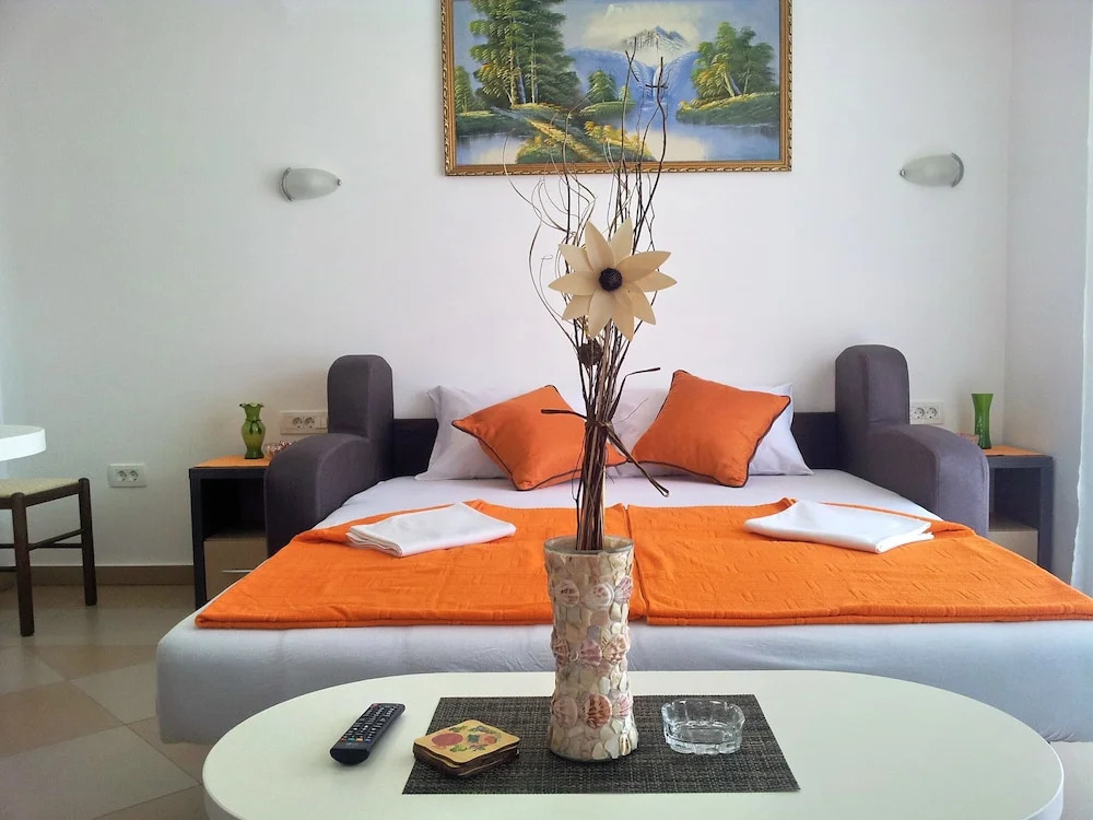 Apartments Ivanovic - One-bedroom Wiht Balcony