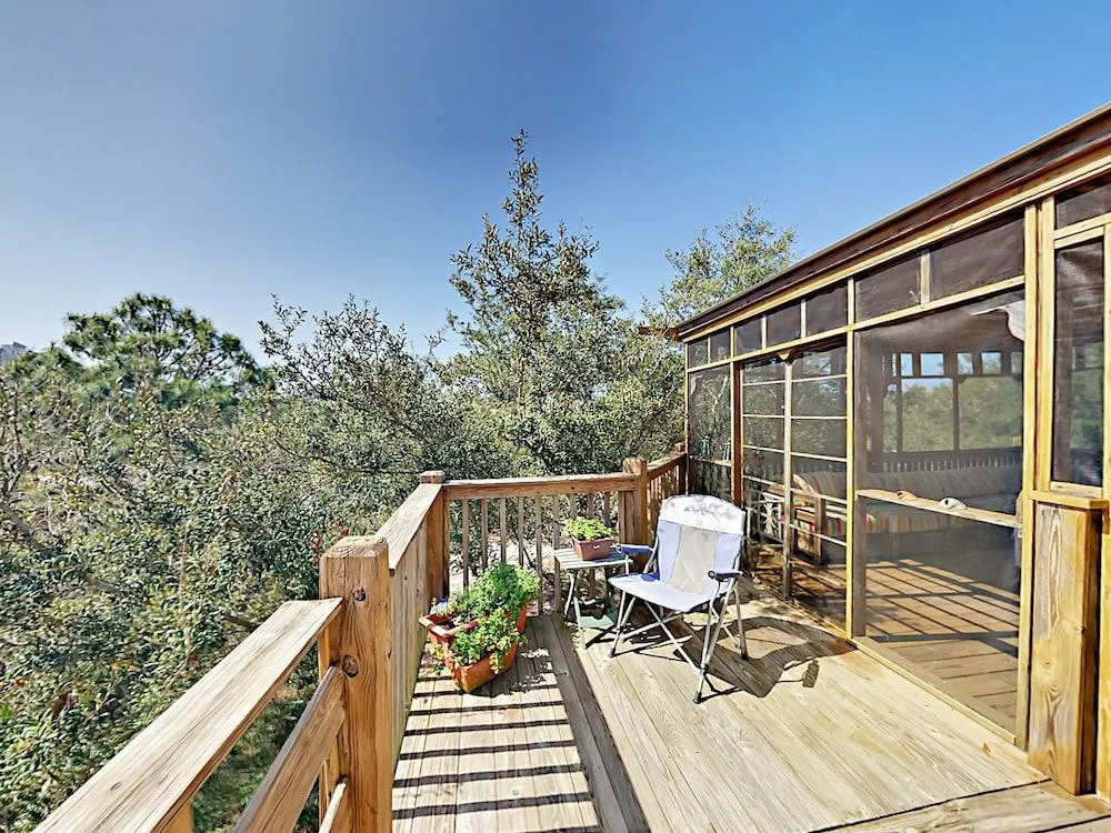 655 Cabana Beach Rd Cottage 4 Bedrooms 4 Bathrooms Cottage