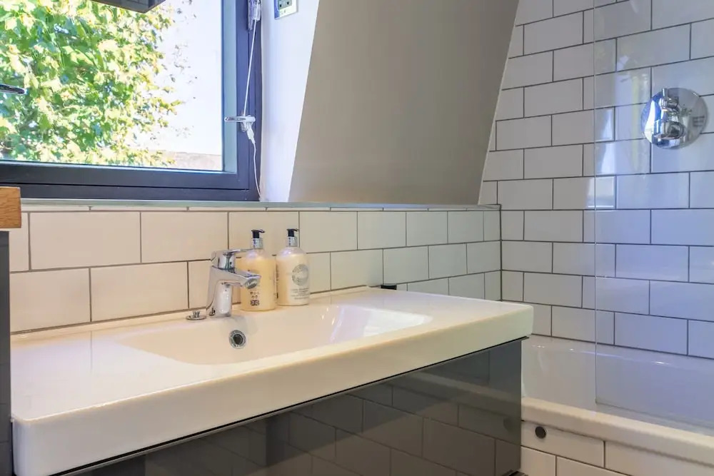 Modern 2 Bedroom Apartment Near Portobello Road