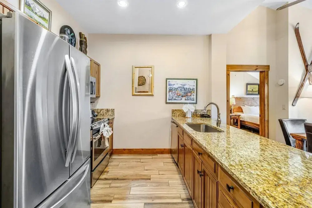 2 Bedroom Ski-in Condo at Mountain Thunder Lodge
