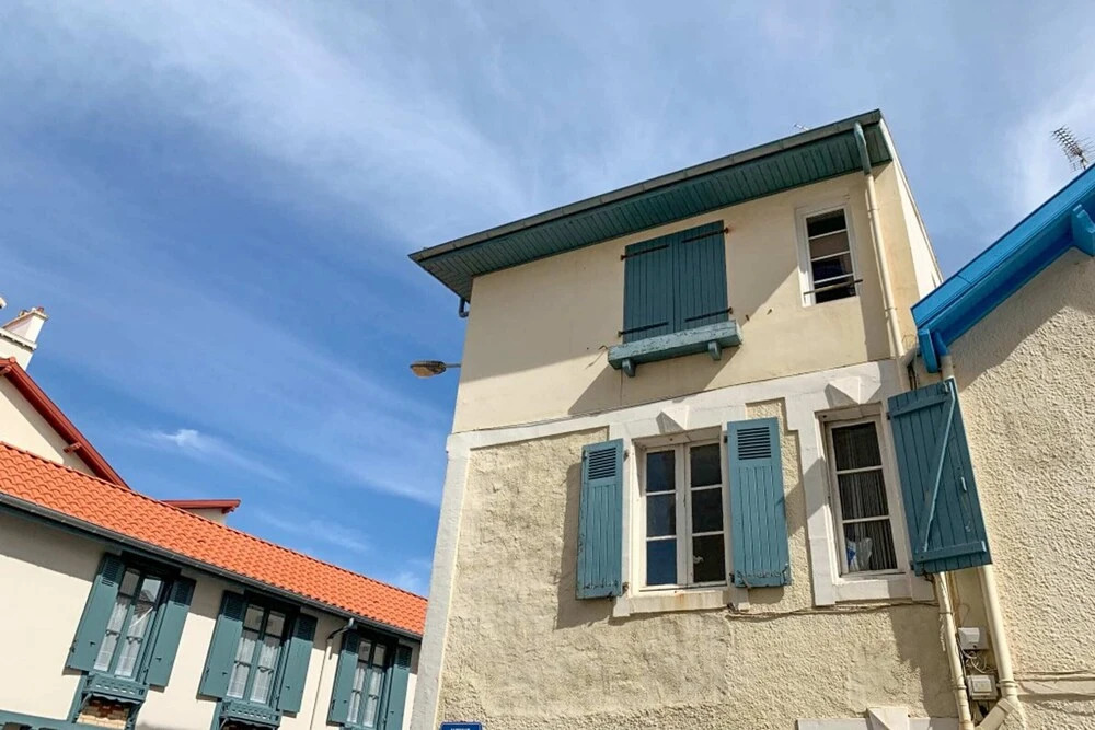 Ossuna Sunshine heart of Biarritz by GuestReady