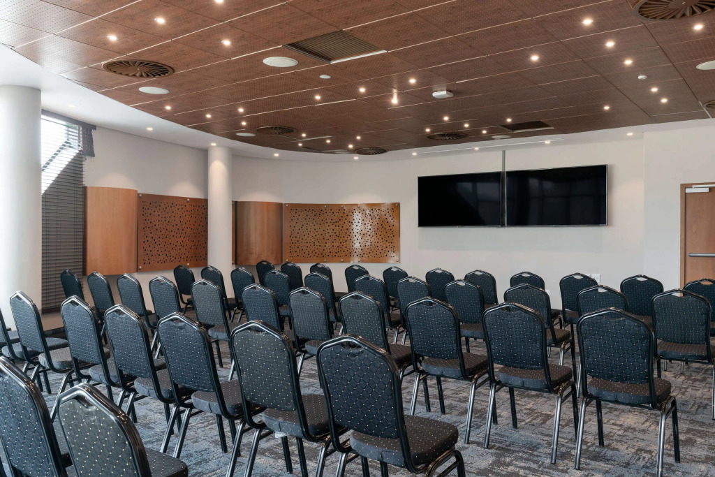 Radisson Hotel and Convention Centre OR Tambo Airport