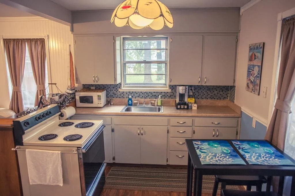 Silver Heart Inn & Cottages