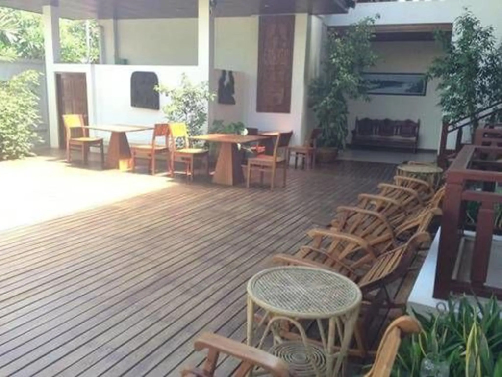 Athena Hotel