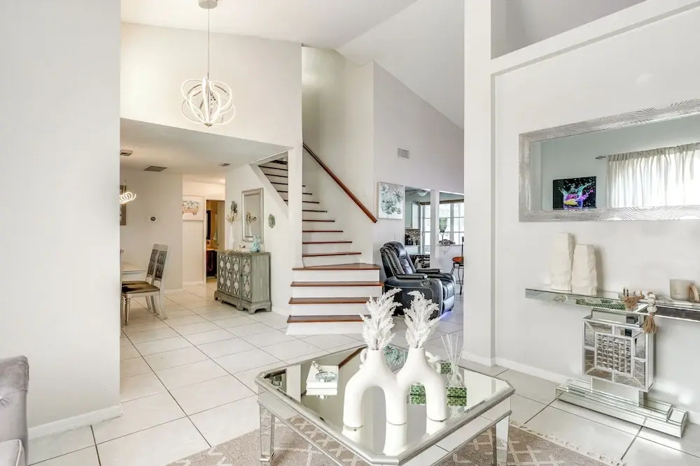 3 Mi to Marina: Riverview Family Home w/ Lanai!