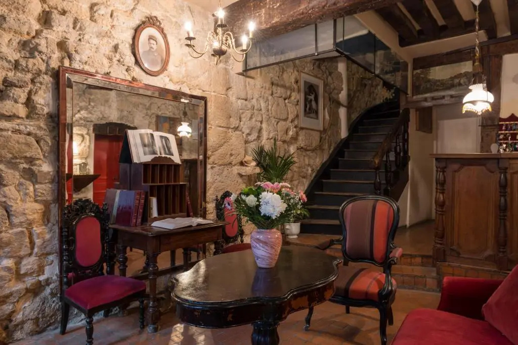 Hotel Esmeralda