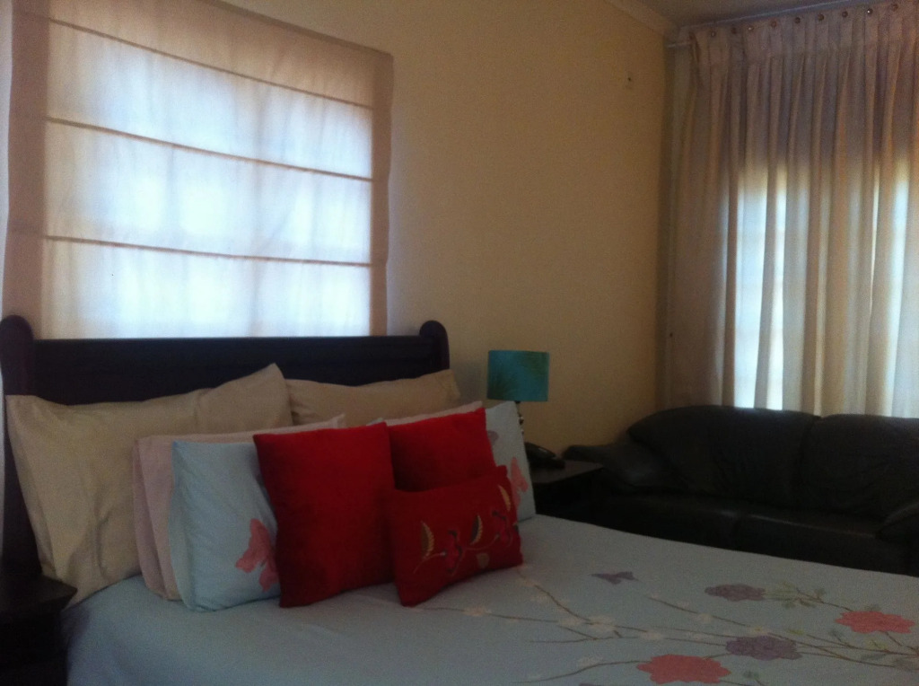 Dihate Guest House