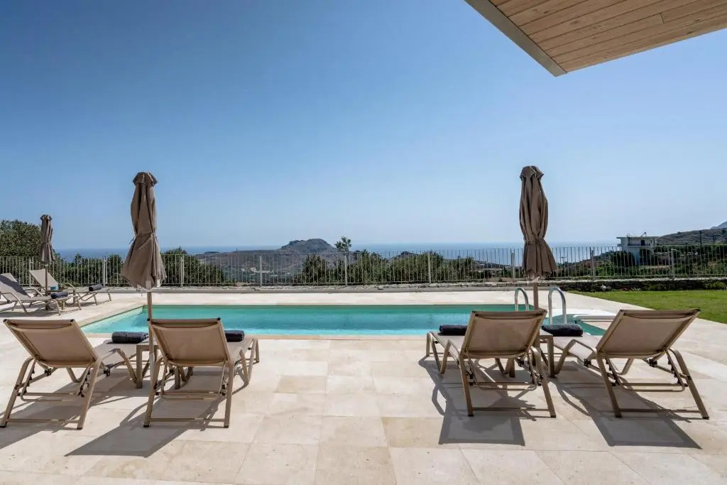 Eco Villa with 180-Degree Sea View, Pool, 350 sqm Yard, 2km from the Beach