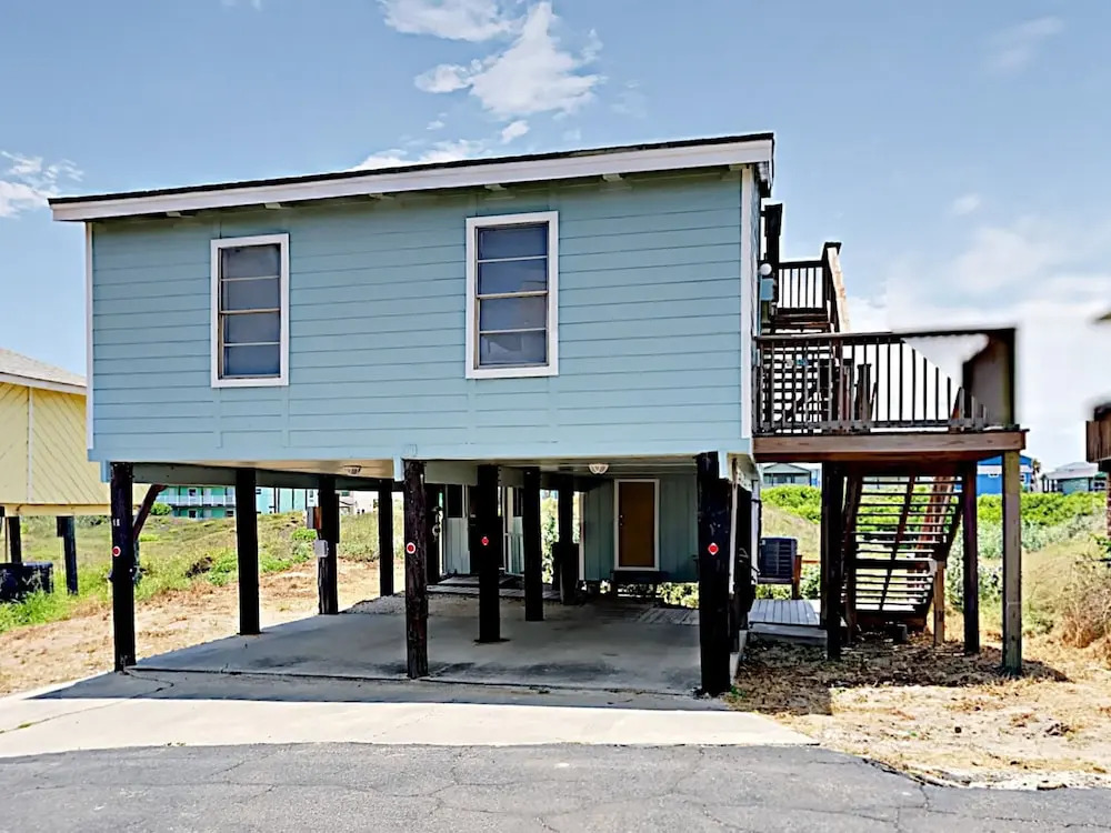 Cabinessence At La Playa - Two Bedroom Home
