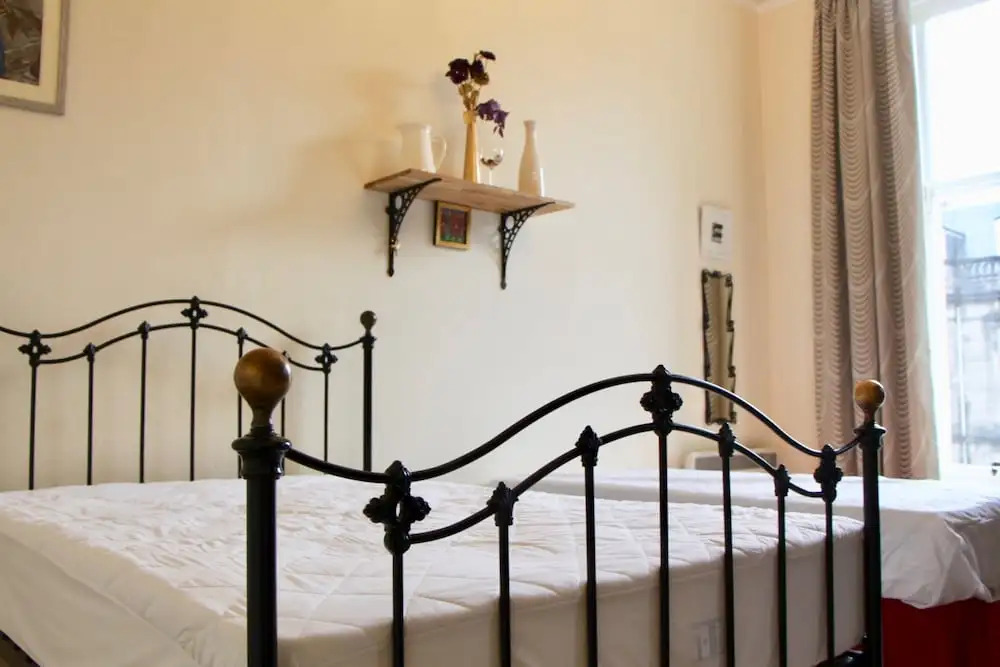 2 Bedroom Apartment Near Haymarket