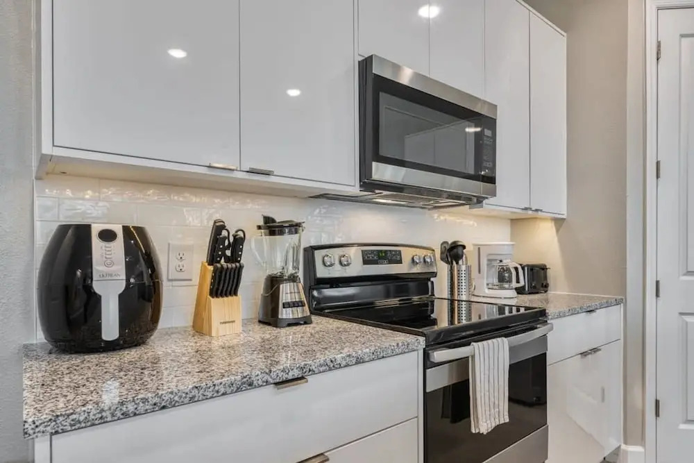 New Modern Villa With Pool 5 Minutes From Disney