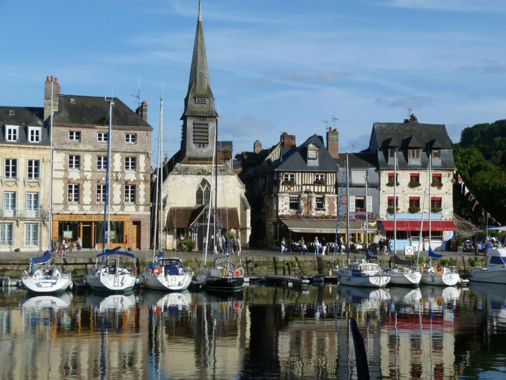 Semi-Detached House, Etretat