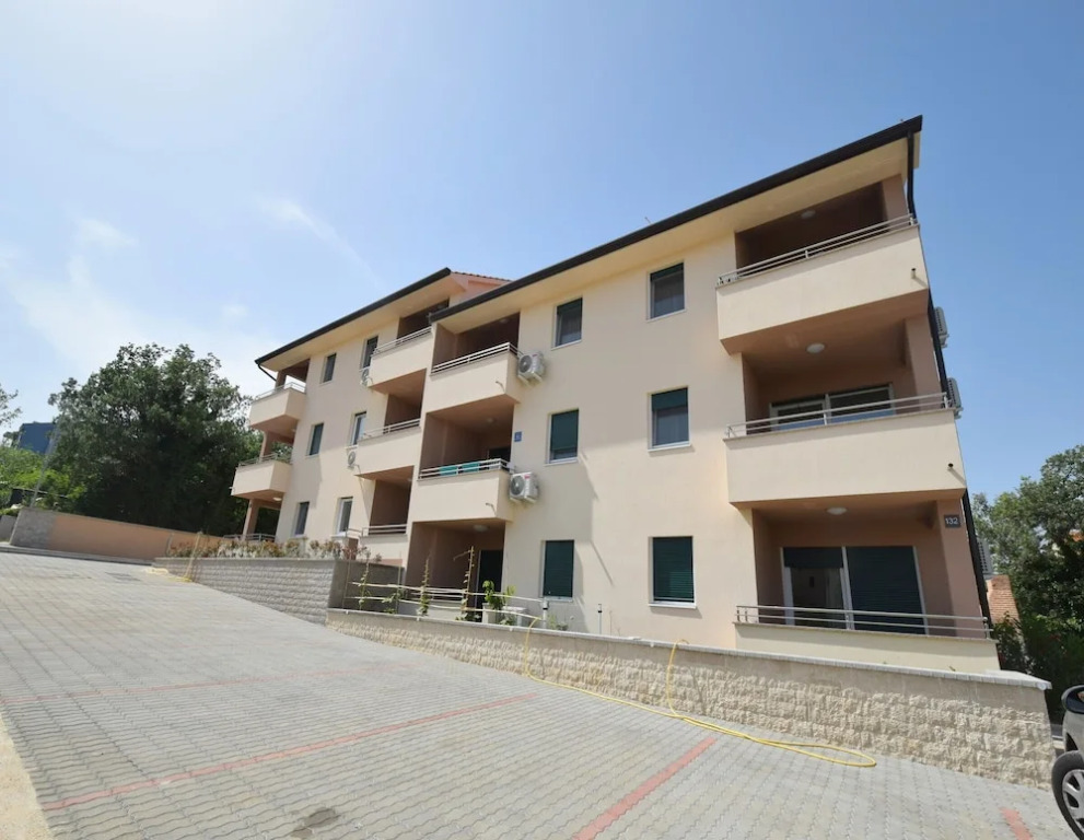 Apartments Medna