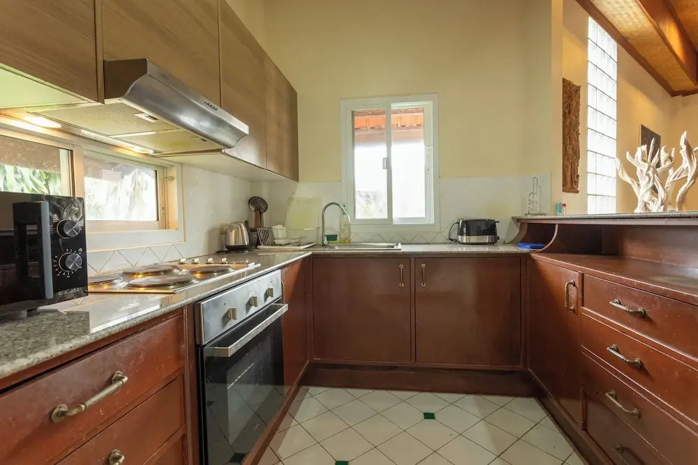 Thai-Style Villa with Charm V114