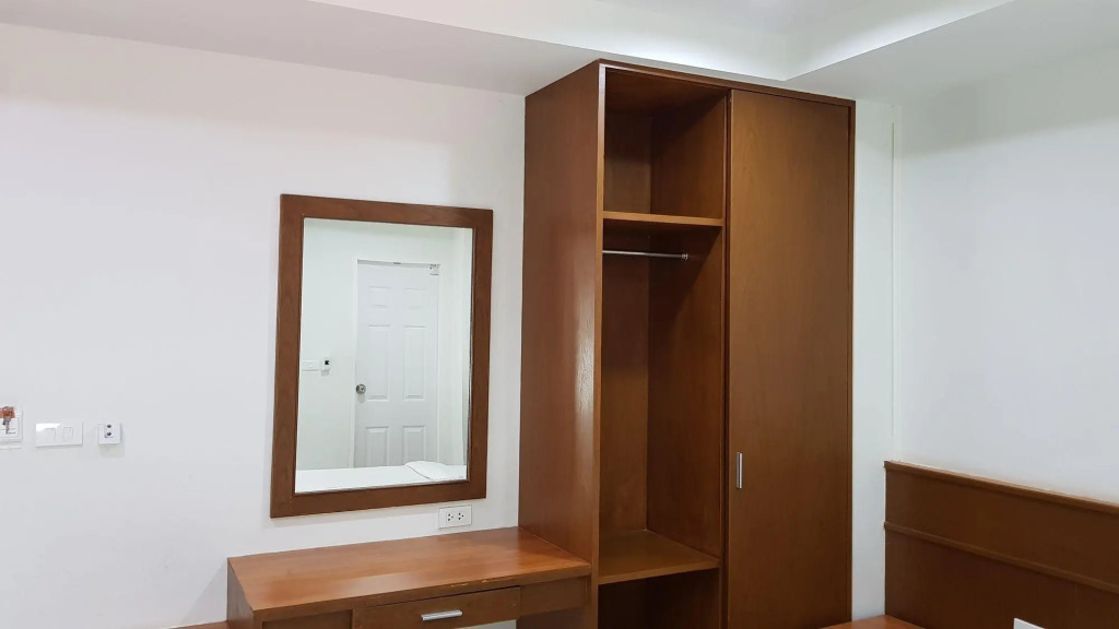 Chatchawan Apartment