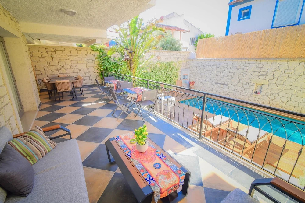 9 Alacati Boutique Hotel