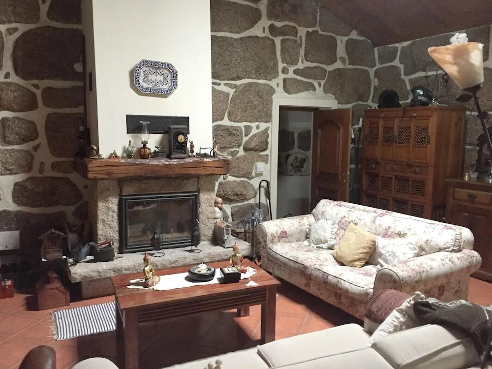Villa With 4 Bedrooms in Penafiel, With Wonderful Mountain View, Priva
