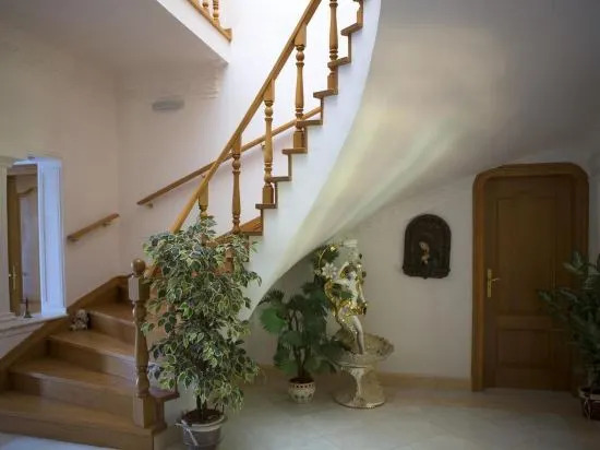 Palacehouse