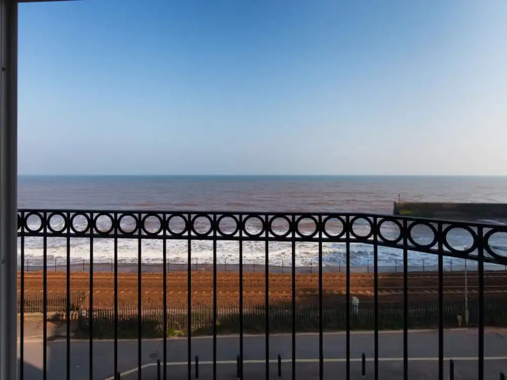 Modern Apartment in Dawlish With Dawlish Coast View
