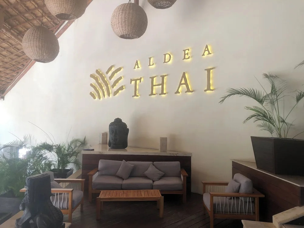 Aldea Thai penthouse 307 ocean view