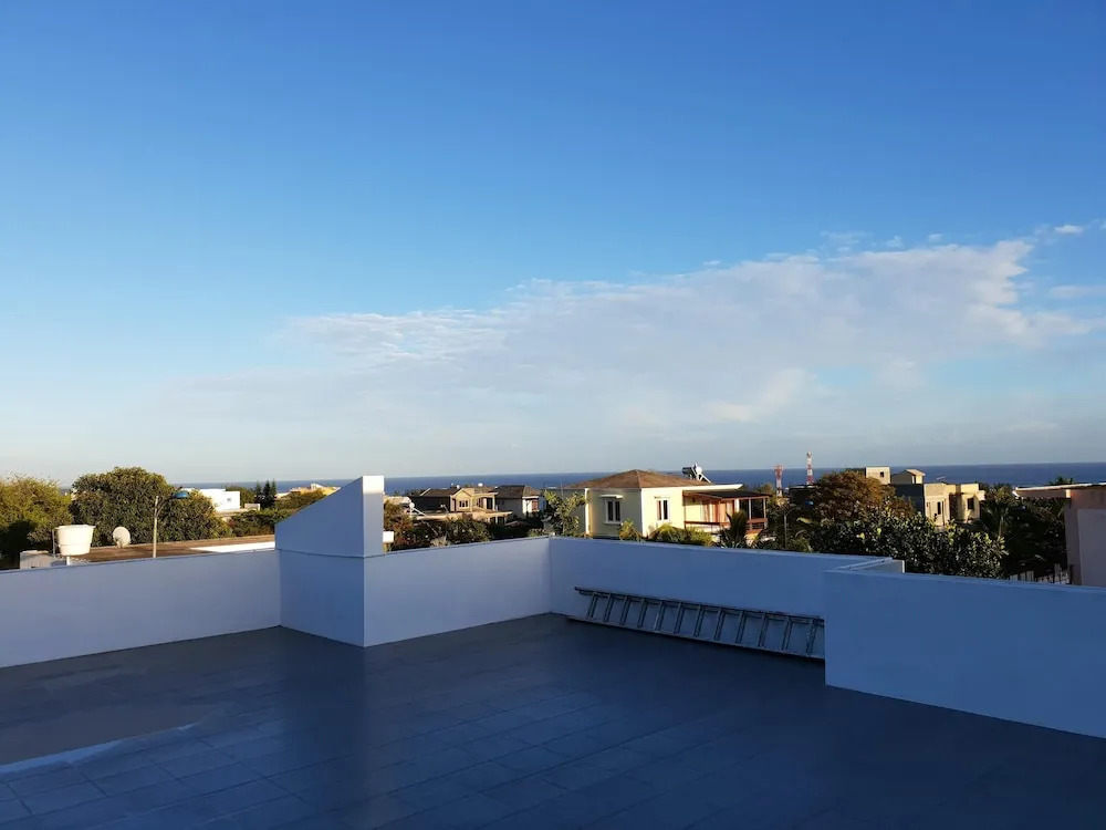 Villa With 4 Bedrooms in Albion, With Wonderful sea View, Private Pool, Furnished Terrace